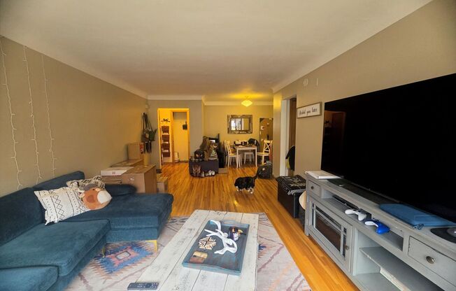 638-642 Snelling Ave South