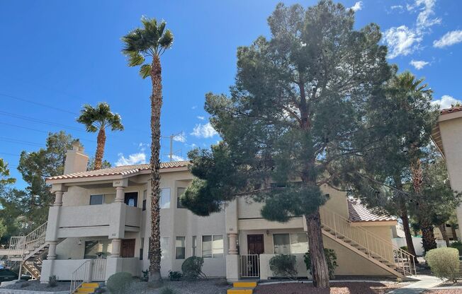 1st floor condo - Near parks & Summerlin pkwy