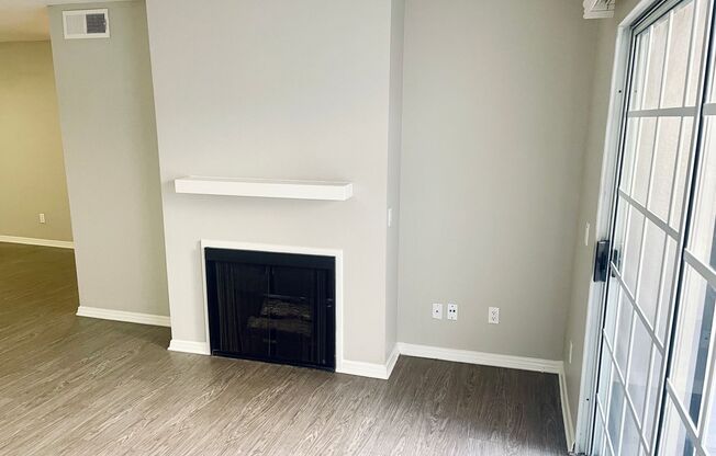 1 bed, 1 bath, 650 sqft, $2,450