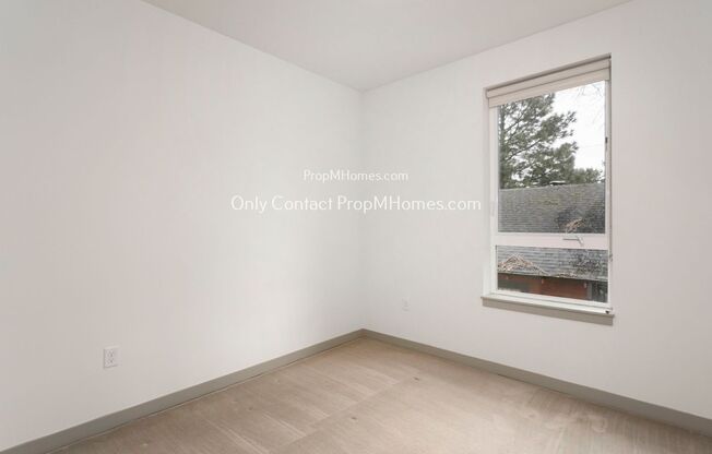 2 beds, 2 baths, 743 sqft, $1,895, Unit 3011 NE Killingsworth Street - Unit 101