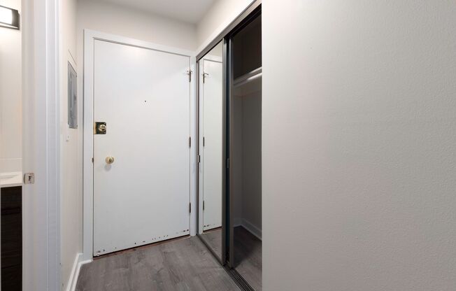 Studio, 1 bath, 384 sqft, $1,395, Unit 103