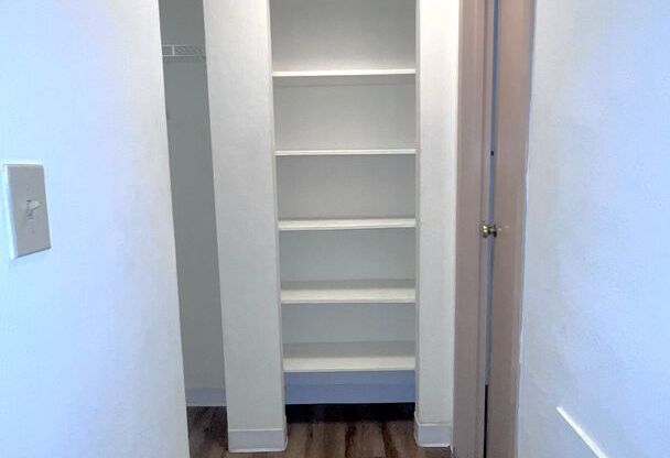 Studio, 1 bath, 320 sqft, $800, Unit # 516