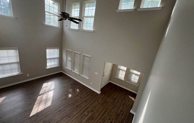 Charming 3 Bed/2.5 Bath Townhome in Cornelius - Main Floor Primary - Fresh Interior Paint - New Flooring - Community Pool and Playground