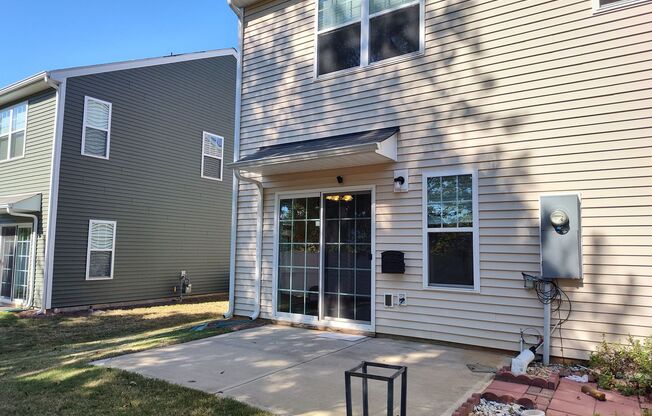 2 beds, 2.5 baths, $2,000