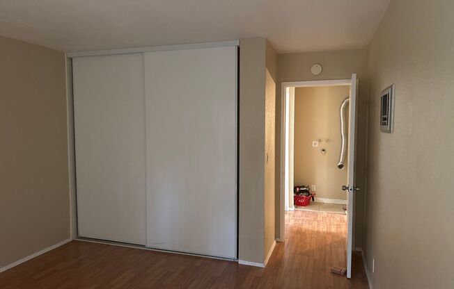 Condo 2 Bed / 2 Bath – In-Unit Laundry – Central San Diego San Diego, CA 92105