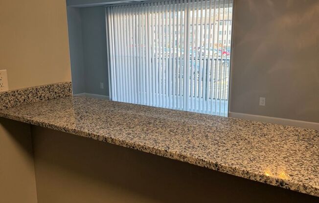 3 beds, 2 baths, 1,300 sqft, $2,400, Unit 3335 #102