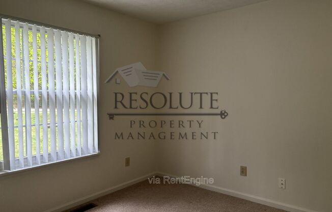 2204 BRETT CIR
