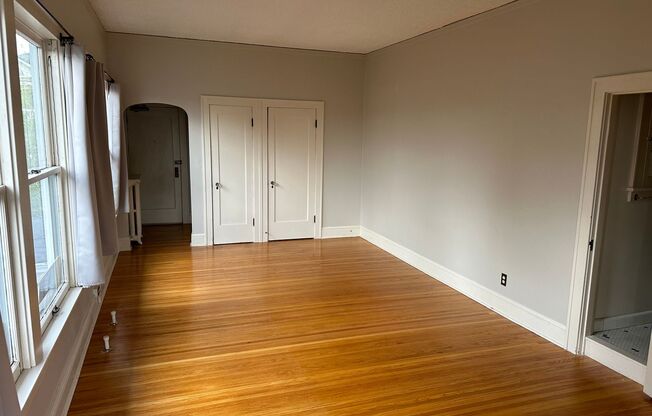 Studio, 1 bath, 500 sqft, $1,495, Unit 10