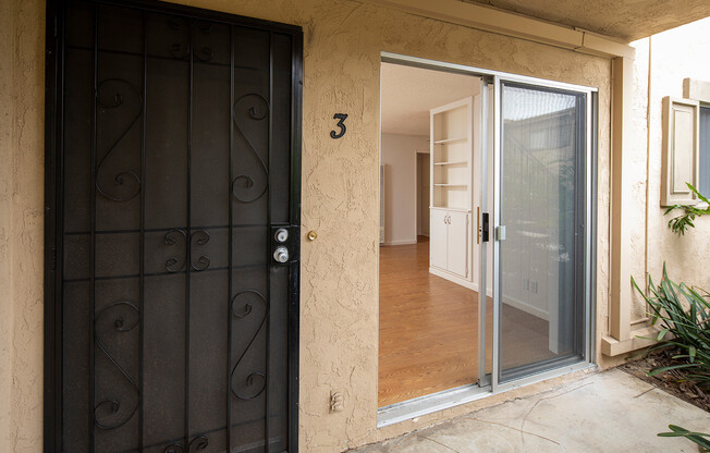 1 bed, 1 bath, $2,195, Unit 03