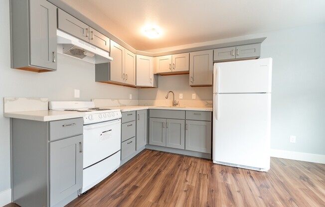 1 bed, 1 bath, 500 sqft, $1,195, Unit Unit #8