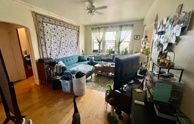 1 bed, 1 bath, $950, Unit 46