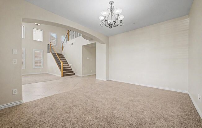 8425 W Northview Ave, Glendale - Gorgeous and well maintained 5 bedroom home