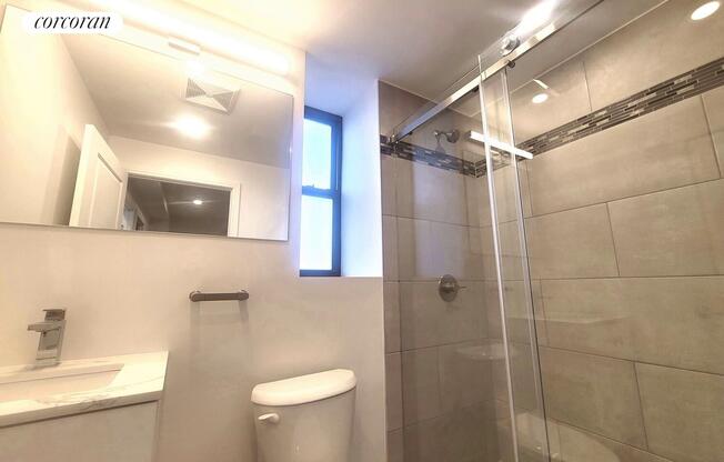 2 beds, 2 baths, $6,850, Unit 14R