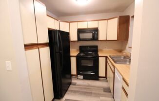 2 beds, 2 baths, $750