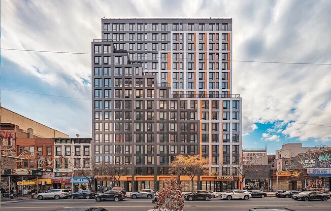 3 beds, 2 baths, $4,850, Unit 1103B