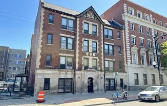 3343 MARSHFIELD