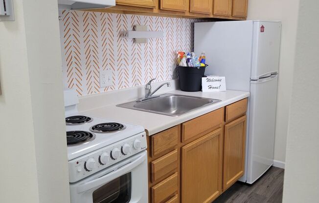 Studio, 1 bath, $835, Unit 101