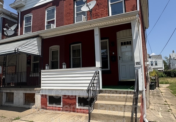 32 DRESDEN AVE