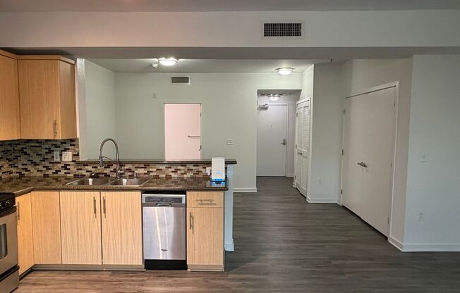 Studio, 1 bath, 611 sqft, $2,250, Unit 311