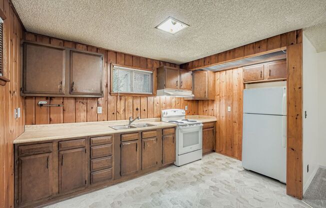 Shorewood Place 1035