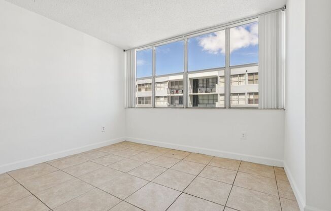 2 beds, 2 baths, 1,110 sqft, $2,300, Unit 211S