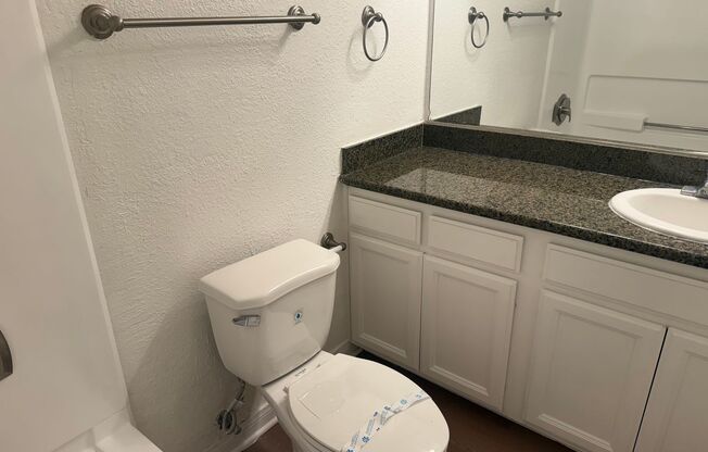 2 beds, 2 baths, 850 sqft, $2,985, Unit 841-05