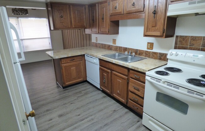 4700 JASMINE CRK LN