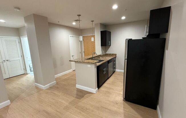 1 bed, 1 bath, 687 sqft, $2,025, Unit 315