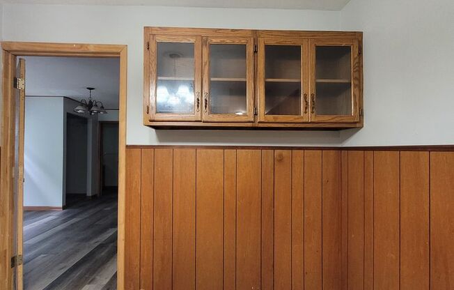 Move In Special! 4 Bedroom 1.5 Bath house!