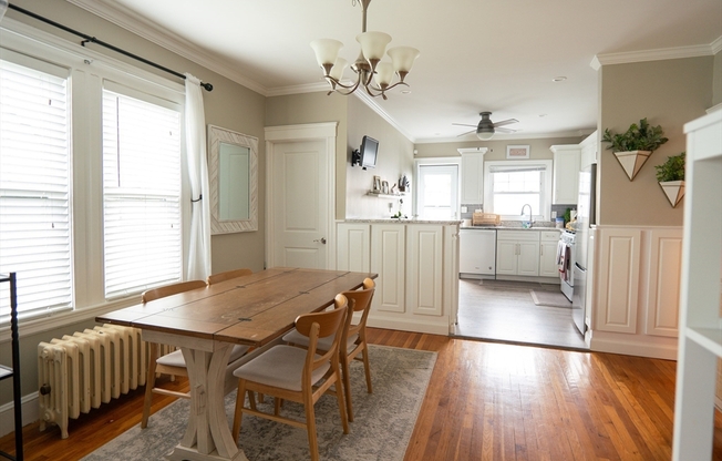 2 beds, 1 bath, 1,250 sqft, $2,900, Unit 1
