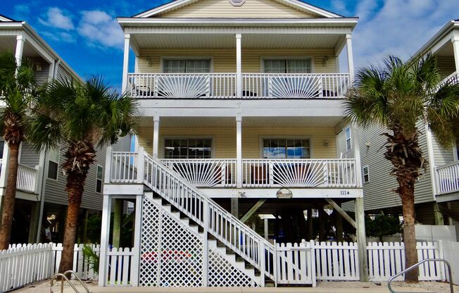 Pier View Paradise-Seasonal Beach House 11/1/24-2/28/25