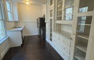 1 bed, 1 bath, $2,995, Unit 201