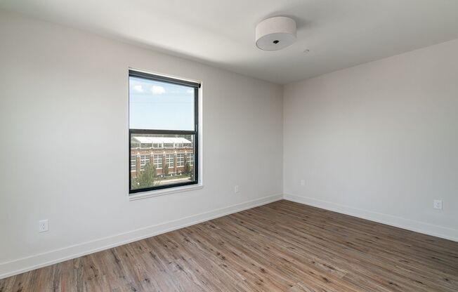 2 beds, 2 baths, $1,750, Unit 1050 N 4th St. Apt. 301