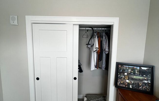 Studio, 1 bath, 545 sqft, $1,195, Unit 880-114