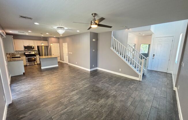 Beautiful 4Bed/3Bath/2Car Residence located in Providence