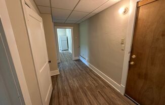 1 bed, 1 bath, $805, Unit Apt 1