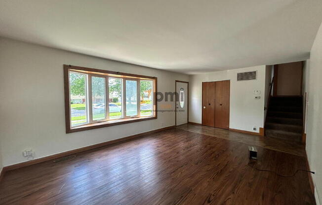 8136 GRACE PL