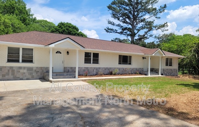 2437 LOWER ROSWELL RD