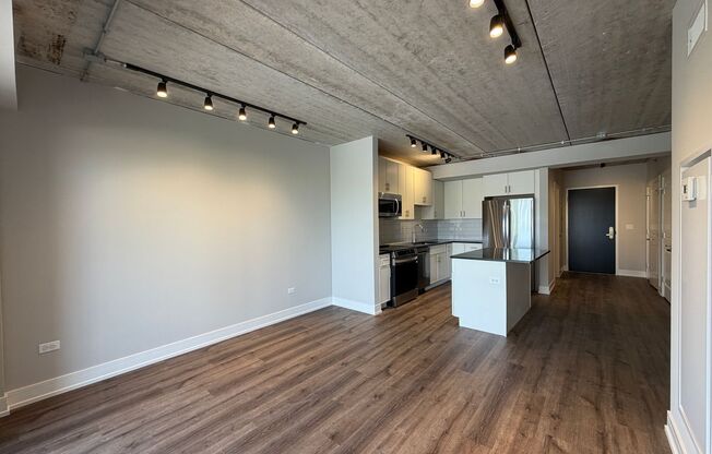 1 bed, 1 bath, 681 sqft, $2,700, Unit 952-708
