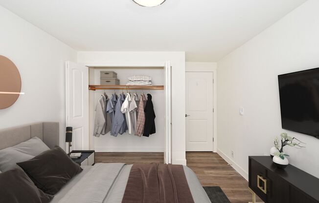 2 beds, 1 bath, 865 sqft, $2,240, Unit 207
