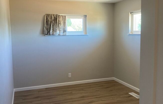 2 beds, 1 bath, $1,800