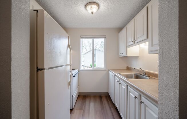 2 beds, 1 bath, 776 sqft, $1,450