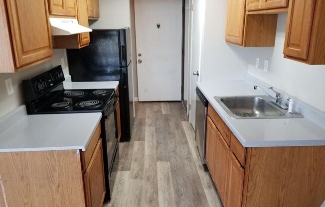 River Court Apartments