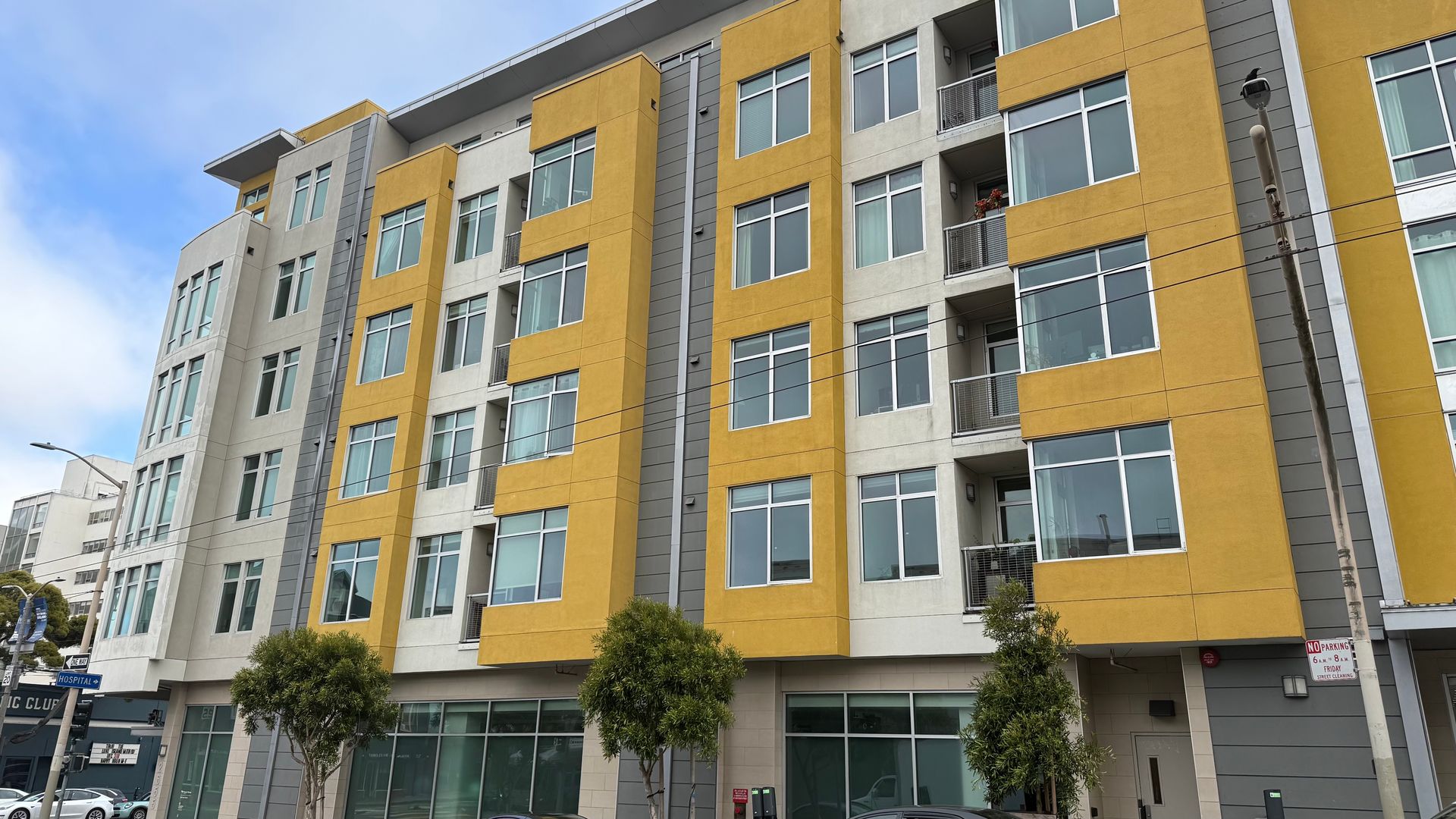 EPIC REA-AZARI PM: Lower Pac Heights - Condo w/Parking