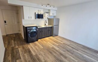 Studio, 1 bath, 356 sqft, $1,550, Unit 205