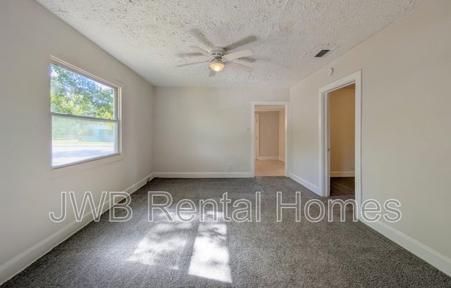 1539 13 ST W