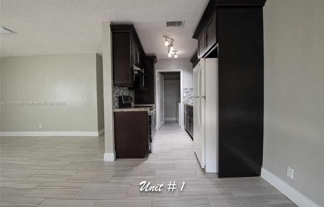 3 beds, 2 baths, $2,900, Unit # 2