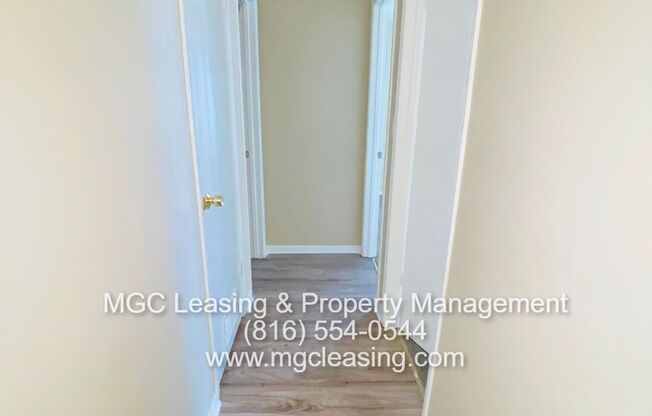 2 beds, 1 bath, $950, Unit 1560-A E 125th St