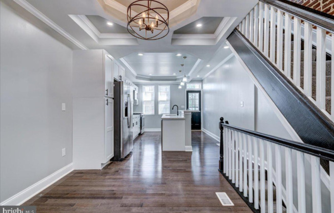 815 N COLLINGTON AVE