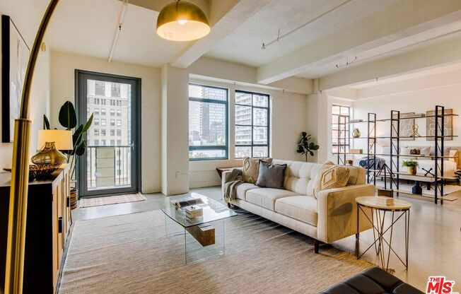 1 bed, 1 bath, 1,200 sqft, $3,200, Unit 610